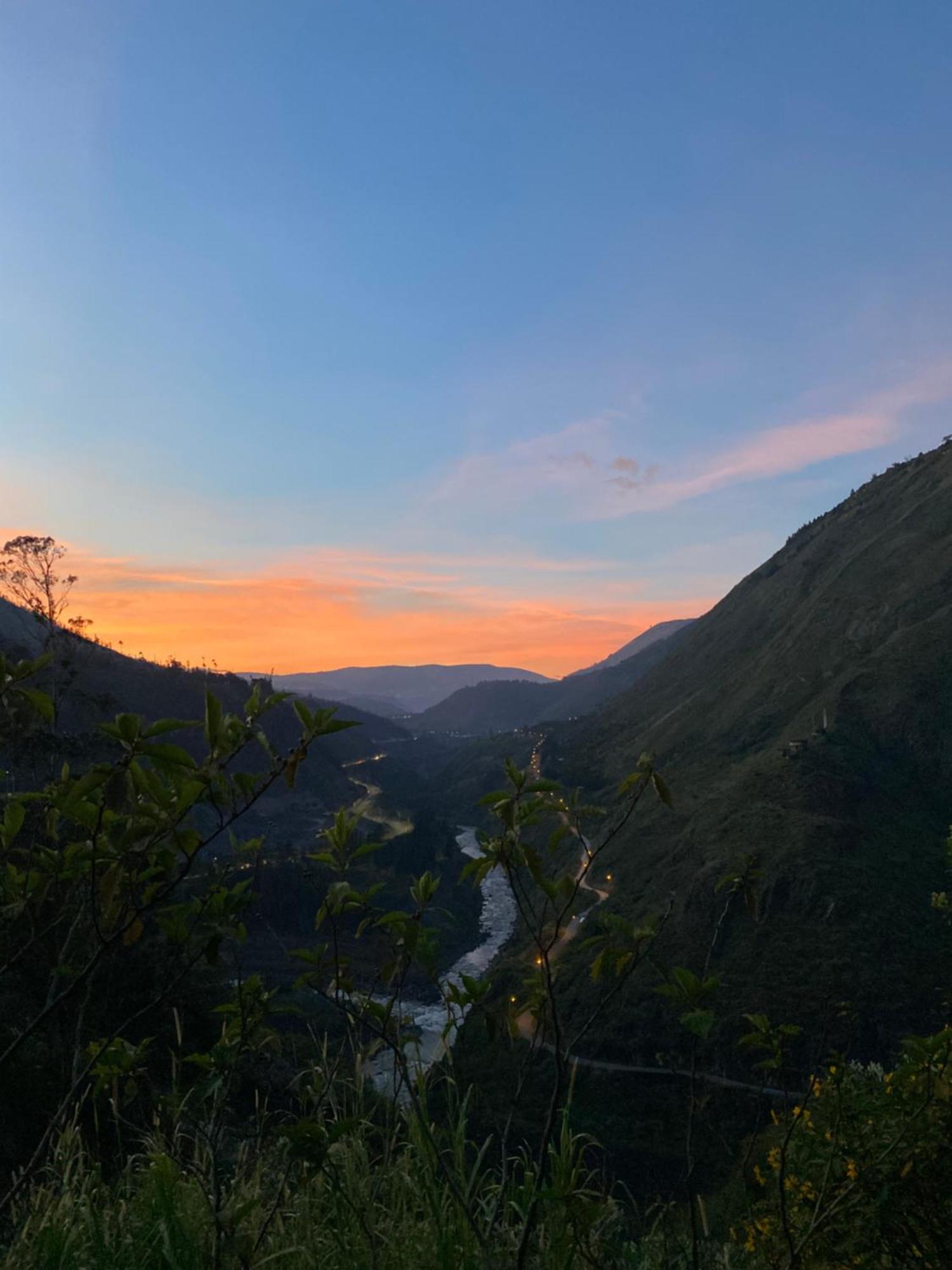 Mountain Chalet - Tungurahua Hot Springs/Aguas Termales Banos  Luaran gambar